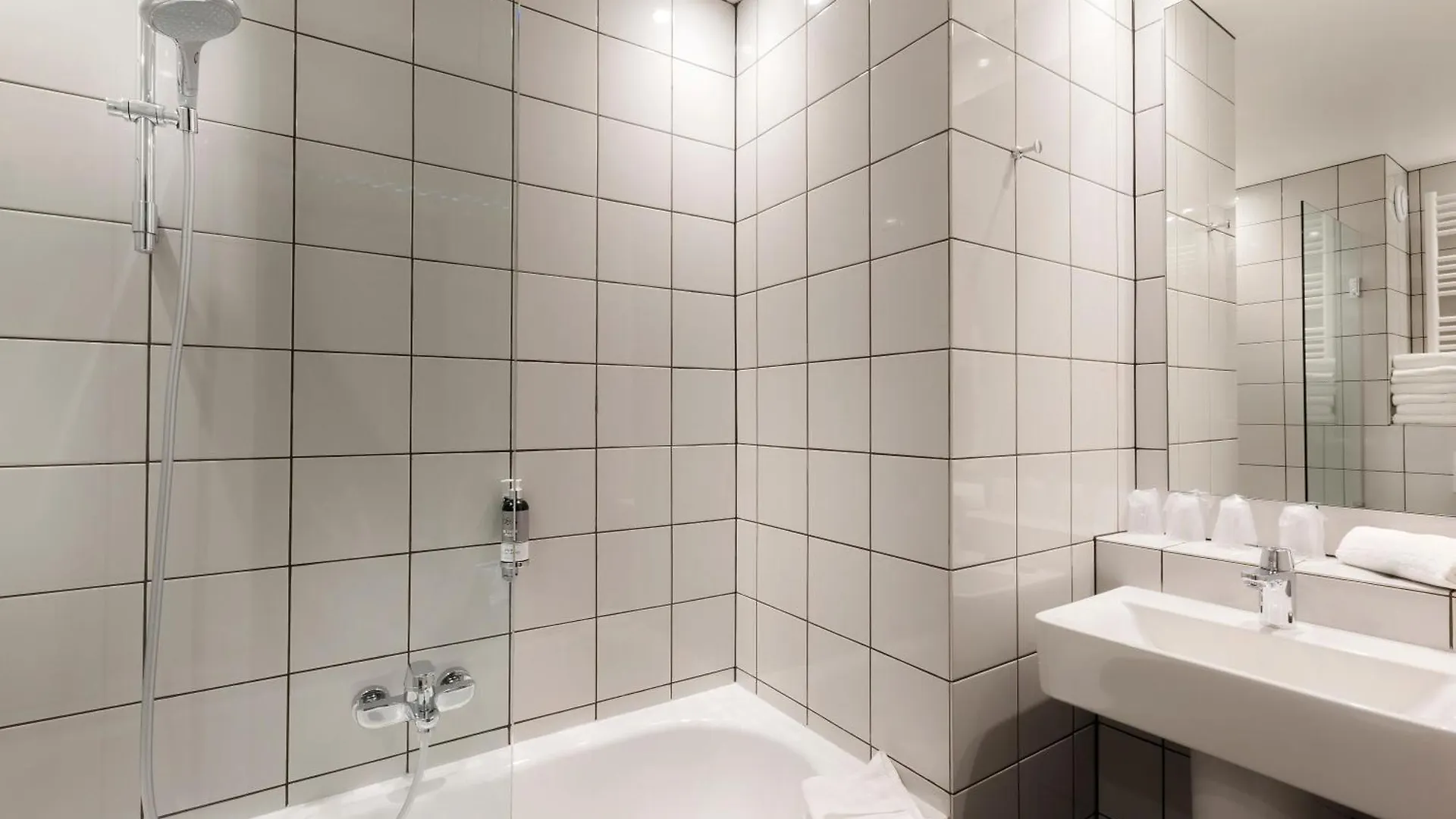 Libertel Gare Du Nord Suede 3*