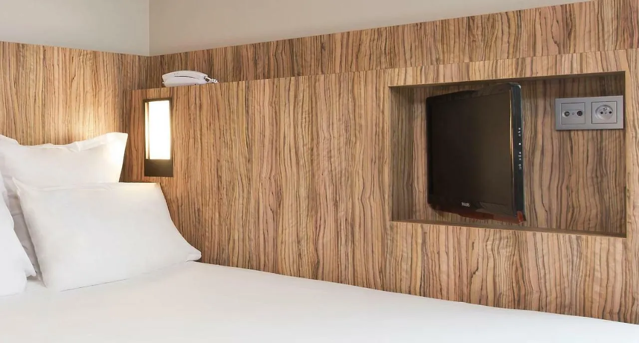 Libertel Gare Du Nord Suede 3* París